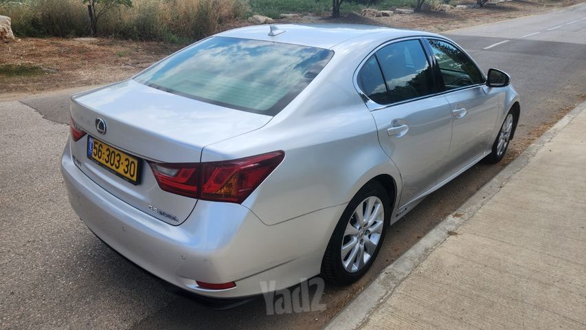 לקסוס GS
