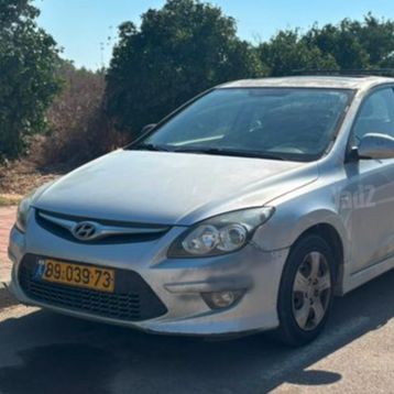 יונדאי i30