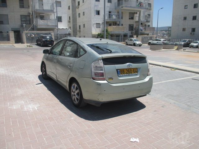 טויוטה פריוס