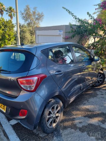 יונדאי i10