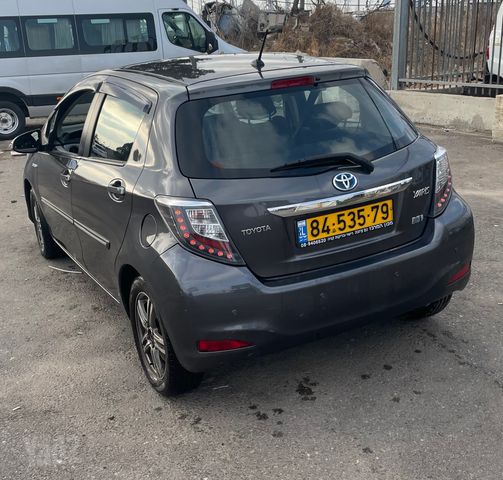 מודעת רכב טויוטה יאריס