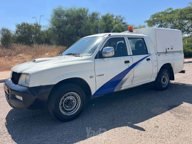 מיצובישי טרייטון / L200