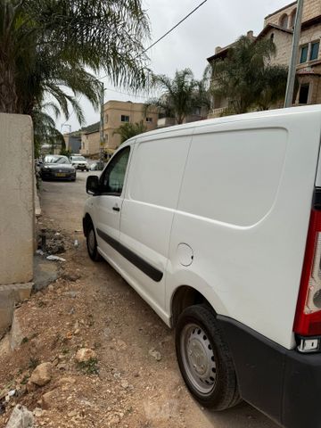 סיטרואן ג'אמפי