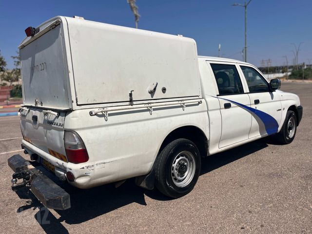 מיצובישי טרייטון / L200