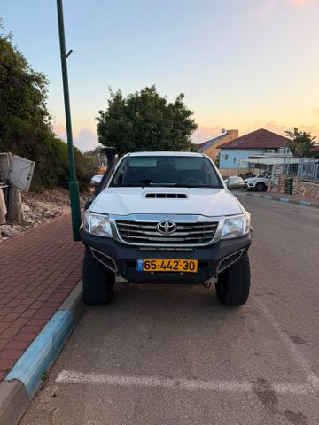 טויוטה היילקס