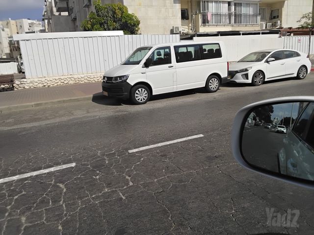 מודעת רכב פולקסווגן טרנספורטר