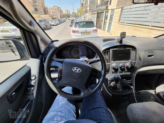 יונדאי H-1 / i800