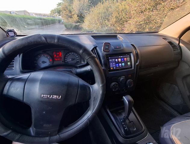 איסוזו די-מקס