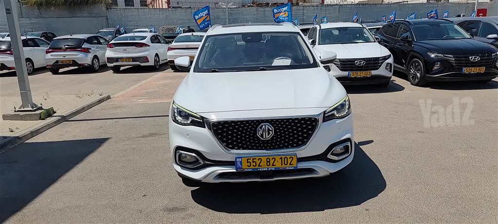 מודעת רכב אם ג'י EHS PHEV