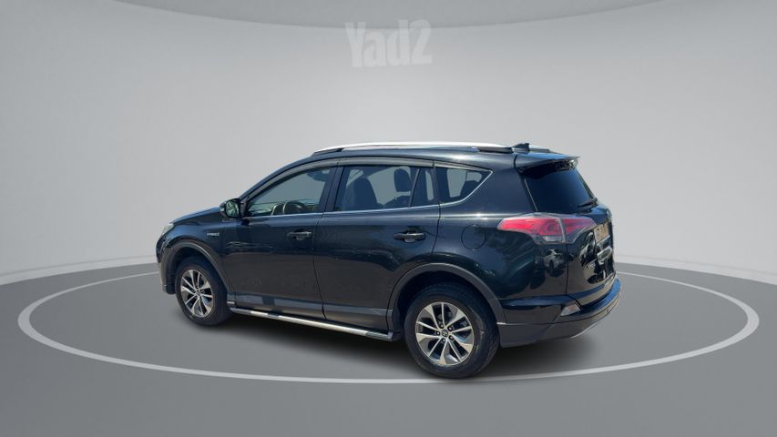 טויוטה RAV4