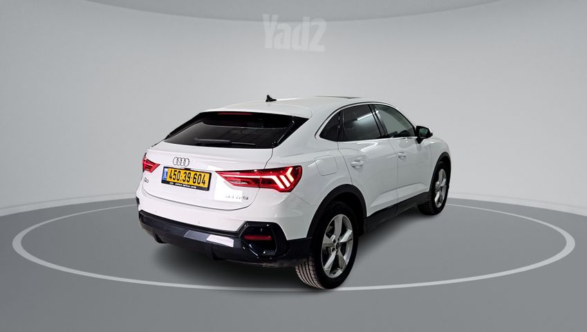 אאודי Q3