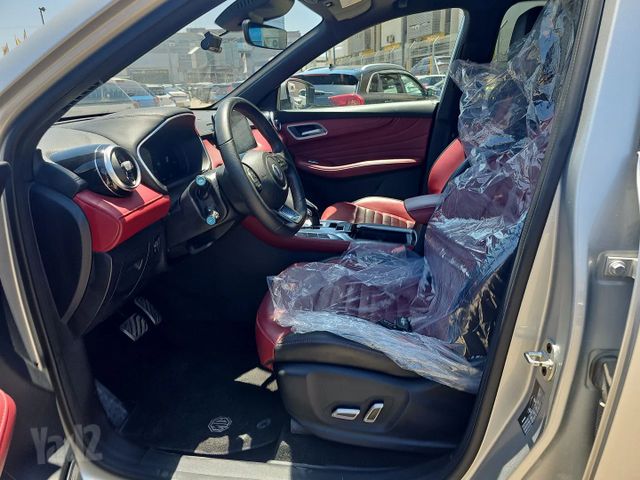 אם ג'י EHS PHEV