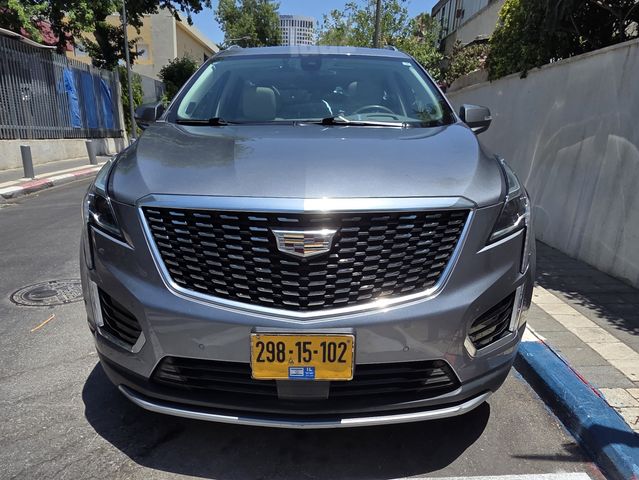 קאדילק XT5