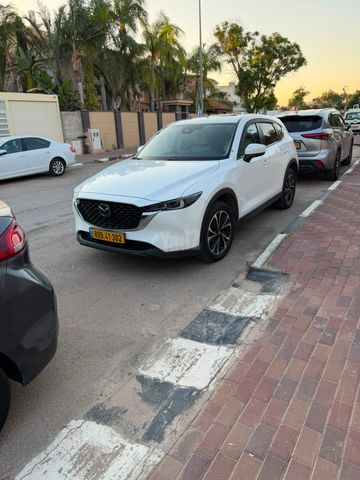 מודעת רכב מאזדה CX-5