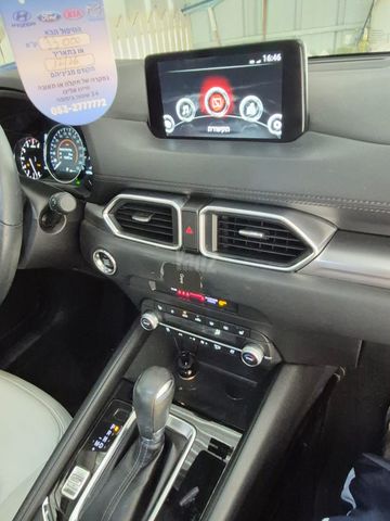 מודעת רכב מאזדה CX-5