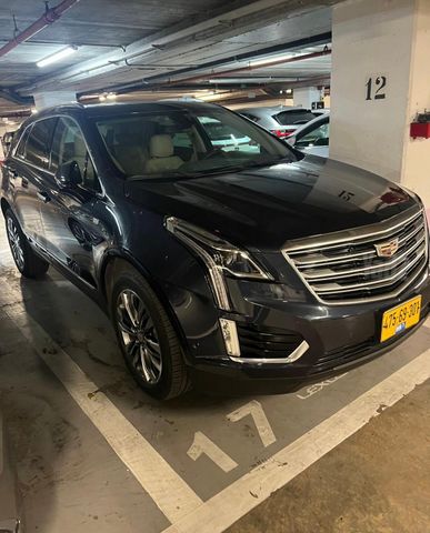 קאדילק XT5