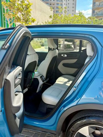 וולוו XC40