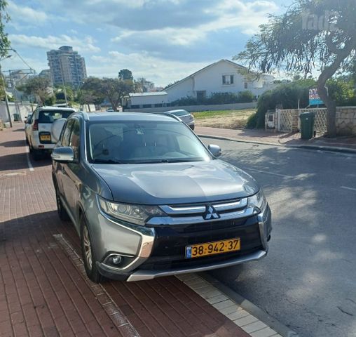 מיצובישי אאוטלנדר