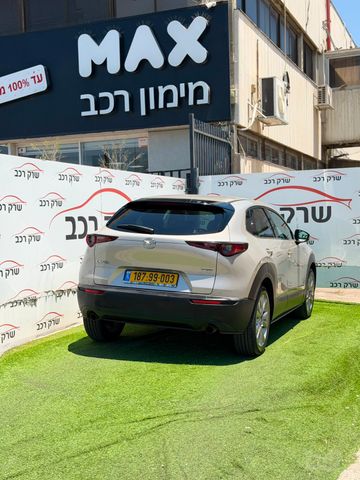 מאזדה CX-30