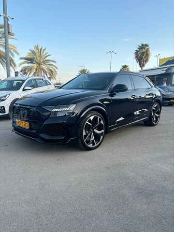 אאודי RS Q8