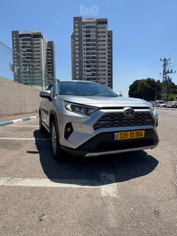 מודעת רכב טויוטה RAV4