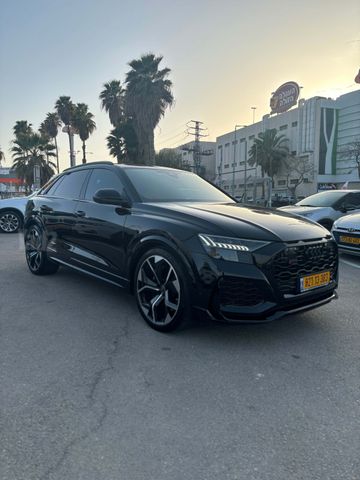 אאודי RS Q8