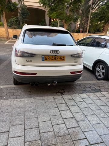 אאודי Q3