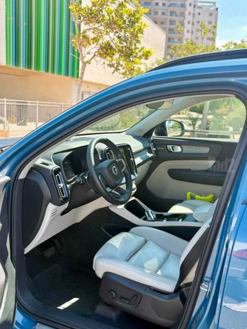 וולוו XC40