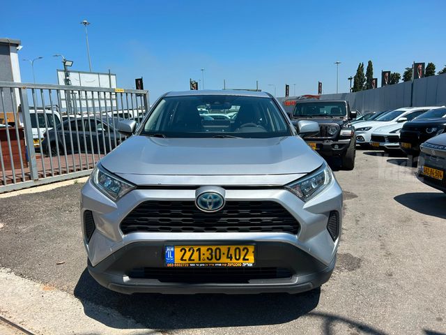טויוטה RAV4