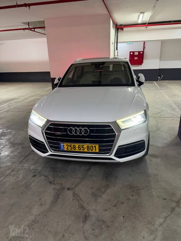 אאודי Q5