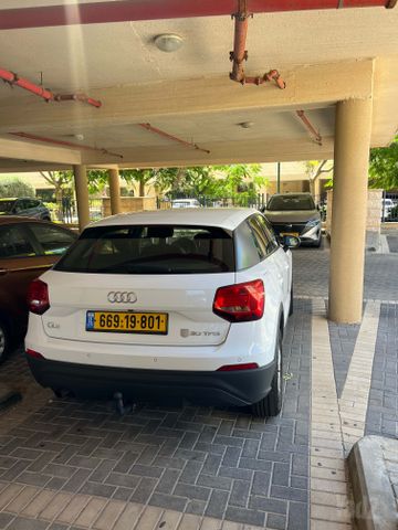 אאודי Q2