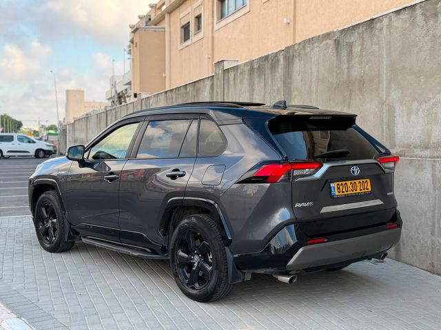 מודעת רכב טויוטה RAV4