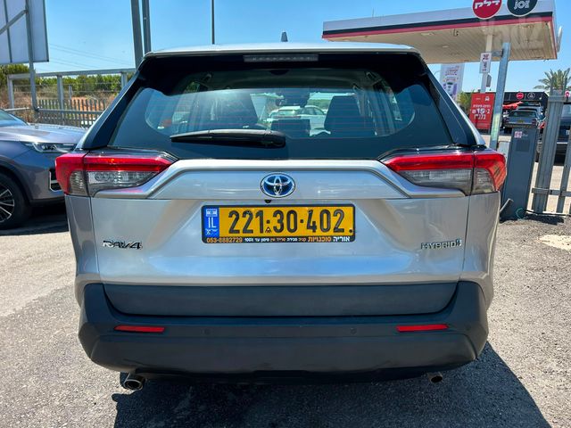 טויוטה RAV4