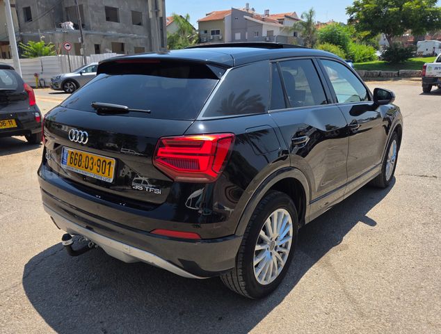 אאודי Q2