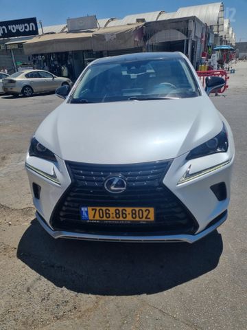 לקסוס NX