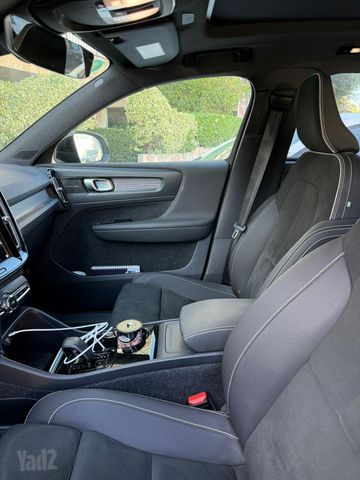 וולוו XC40