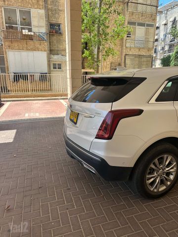מודעת רכב קאדילק XT5