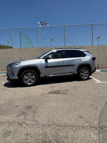 טויוטה RAV4