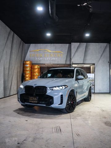 X5 4X4 M-Expressive 40i היברידי אוט׳ 4 דל 3.0 (375 כ״ס)