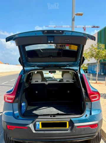 וולוו XC40