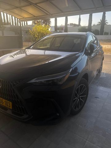 לקסוס NX