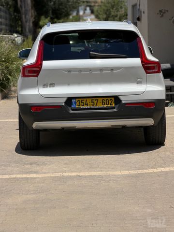 וולוו XC40
