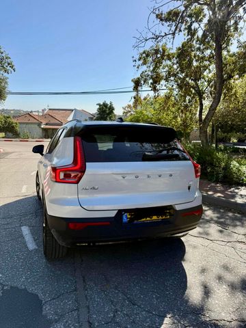 וולוו XC40