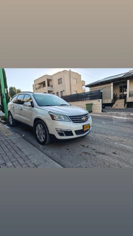 שברולט טראוורס