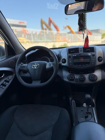 טויוטה RAV4