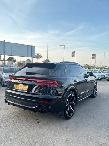 אאודי RS Q8
