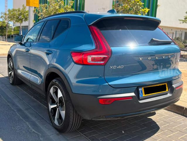וולוו XC40