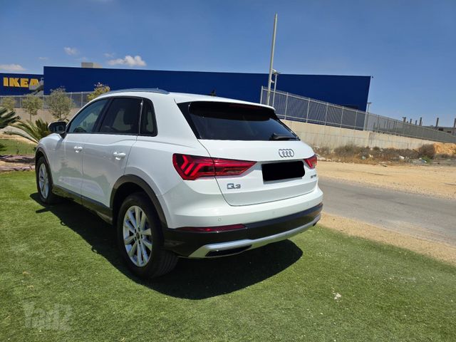 אאודי Q3