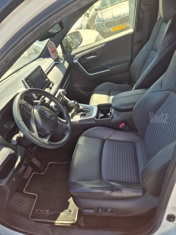 טויוטה RAV4