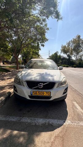 וולוו XC60